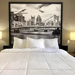 Super 8 By Wyndham Greensburg